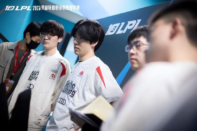 来自全国各 来自全国各