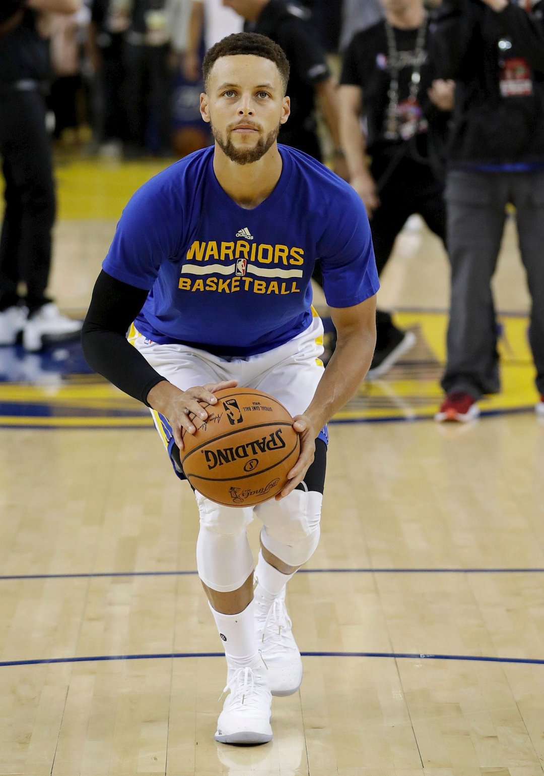 表现令人惊 表现令人惊